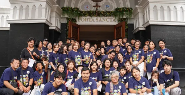 Ziarah Porta Sancta ala Wilayah Theresia DKKY : "Menjadi Peziarah Pengharapan dalam Kebersamaan"